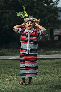 A woman in traditional Ibaloi clothing Lola teleng from itogon benguet.jpg