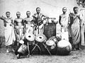 Das Königliche Orchester des Okyenhene (König von Akim-Abuakwa) Amoako Atta I. (reg. 1866-1887)