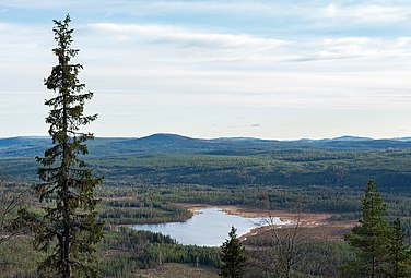 Utsikt mot Skiljesjön från Siberget.