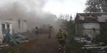 Separatist forces advancing during the Battle of Lysychansk at the 2022 Russian invasion of Ukraine Troops of pro-Russian separatist forces advance towards Lisichansk.png