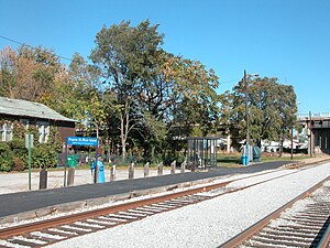 20031018 15 Metra Prairie St. station.jpg