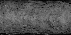 Mappa topografica di Bennu. Proiezione equirettangolare. Area rappresentata: 90°N-90°S; 0°W-360°E.