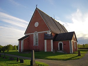 Bygdeå kyrka sedd från öster.