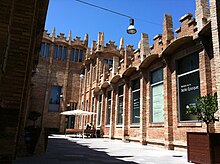 CaixaForum Barcelona- passadís interior.JPG