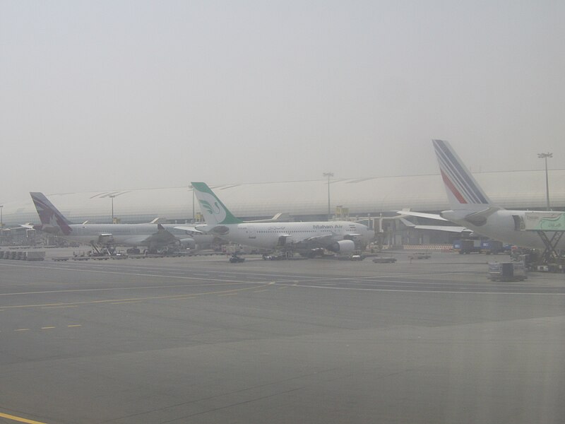 File:DXB Airport Trip 2009 221.jpg