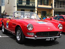 Ferrari 275 GTS - front right 1 (Argyle Place, Carlton, VIC, Australia, 3 March 2007).JPG