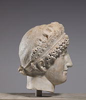 Greko-romia busto de virino uzanta diademon (100 a.K.-100 p.K.)