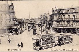 La station des tramways, rue de la Gare, au début du XXe siècle.