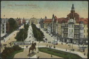 Blick auf dem Königsplatz (Plac Żołnierza polskiego), rechts Graues Schloss