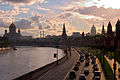 Moscú (en ruso Москва́, es la capital de Rusia, una de las dos ciudades federales, centro administrativo del Distrito Federal Central y del óblast de Moscú, ciudad Heroica. Durante gran parte del siglo XX fue capital de la extinta Unión Soviética y la República Socialista Federativa Soviética de Rusia. Con 10.470.318 de habitantes permantentes (2008) es la ciudad más grande de Rusia y de Europa, representando además la ciudad rusa más poblada y la más pequeña en términos de superficie. Por Dmitry Azovtsev.