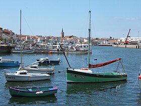 Le port de commerce des Sables-d'Olonne.