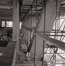 Rusztowania w trakcie budowy (1956)