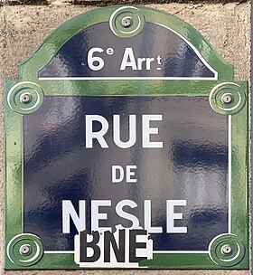 Voir la plaque.