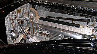 Moteur 8 cylindres Bugatti 57SC Atlantique compressé à double arbres à cames en tête