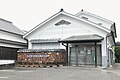 土蔵に似せた外観の佐賀西信用組合塩田支店