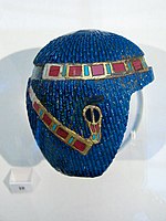 Perucă egipteană cu diademă datând din perioada celei de-a XIX-a dinastii (British Museum)