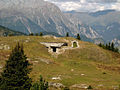 Unterstand eines Vallo-Alpino-Bunkers des Ersten Weltkriegs auf dem Plamort oberhalb des Reschenpasses.