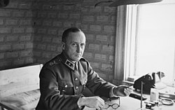 2. Divisioonan komentaja kenraalimajuri Aarne Blick.
