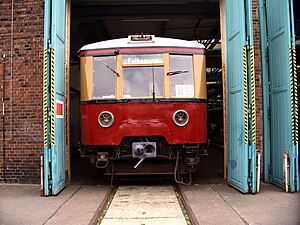 ET 166 047 in der Triebwagenhalle Erkner