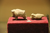 Đồng Đậu culture pottery animal figurines