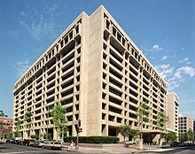 Headquarters_of_the_International_Monetary_Fund_%28Washington%2C_DC%29.jpg