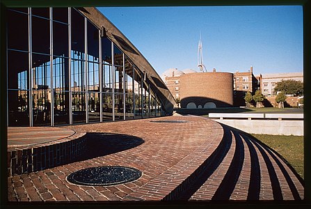 Kresge Auditorium et Chapelle du MIT, Cambridge, Massachusetts.