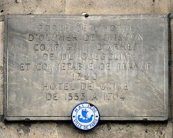 Plaque commémorative fixée sur l'hôtel de Clisson.