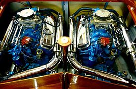 Double moteur V8 de 7 L de Riva Super Aquarama.