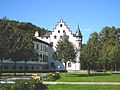 Schlossplatz und Burg Erlig