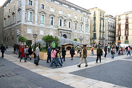 Plaça Sant Jaume ve Palau de la Generalitat de Catalunya