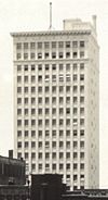 Здание В. Т. Ваггонера, обрезанное, 1920.jpg