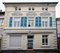 Fassade mit Putznutungen und stuckierter Eckquaderung mit Diamantierung, um 1900 (Hauptstraße 363, Königswinter)