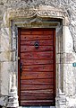 Porte d'accès à la tour de la Maison Castet.