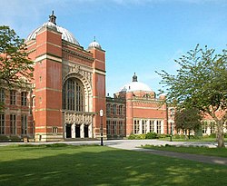 The Aston Webb building, University of Birmingham Aston Webb Hall, Birmingham University.jpg