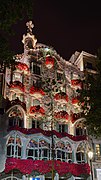 Casa Batlló - Nočni pogled z rožami