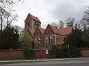 Dorfkirche und Kirchhofseinfriedung sowie Urnengrabmal für T. Weber und Frau, auf dem Kirchhof