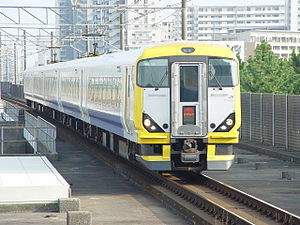 E257-500 Sazanami Kaihin-Makuhari 20061021.JPG