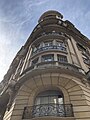 Edificio visto desde la esquina calles Juncal y Esmeralda