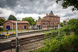 Quais, voies, annexe et ancien bâtiment voyageurs.