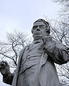 George Leeman statue in York.jpg