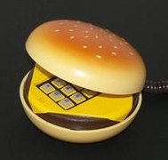 Tras su estreno, Fox Searchlight envió teléfonos con forma de hamburguesa a varios periodistas y críticos de cine para atraer su atención sobre la película. (fuente (es))