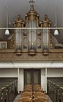 Interieur met orgel