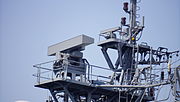 Radar dẫn đường OPS-20 (trên) và radar tìm kiếm mục tiêu mặt nước OPS-28C (dưới)