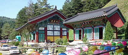 Worship halls at Woljeongsa, located on the eastern slopes of Odaesan