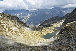 Lacs de Sebeyras vus depuis le col de Pétarel (Parc national des Ecrins)