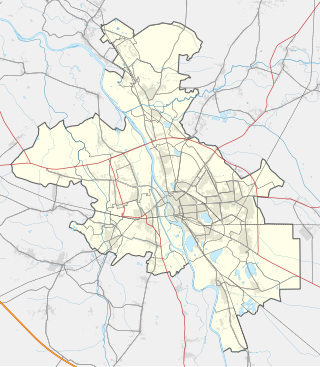 Mapa konturowa Opola, w centrum znajduje się punkt z opisem „Katedra Podwyższenia Krzyża Świętego w Opolu”