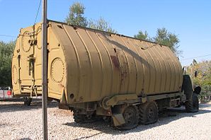 KrAZ-214 s PMP pontonskih mostom