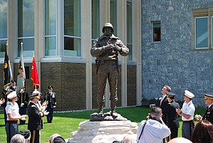 Patton Statue Rededicated 15 majo 2009.JPG