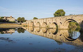 Pont Vieux se reflétant sur l’Orb