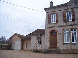 The town hall in Saint-Vincent-des-Prés